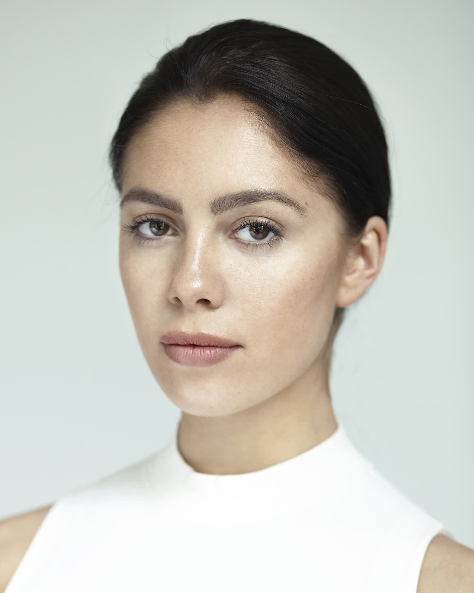 actor Talitha Luke-Eardley large photo