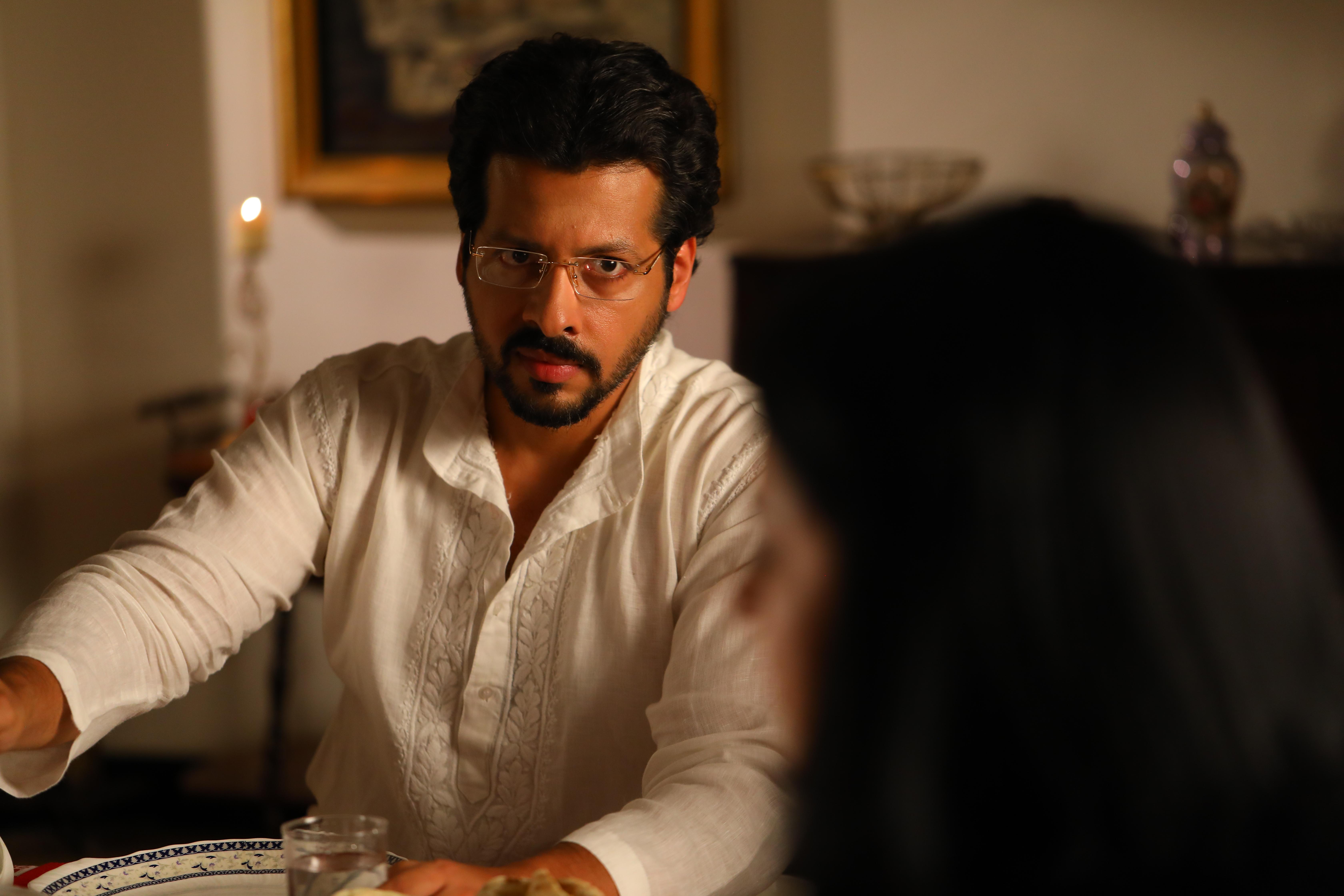 actor Nihar Pandya large photo