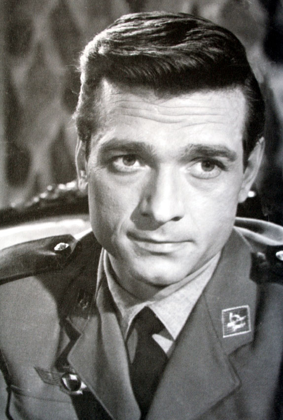 actor Julio Núñez large photo