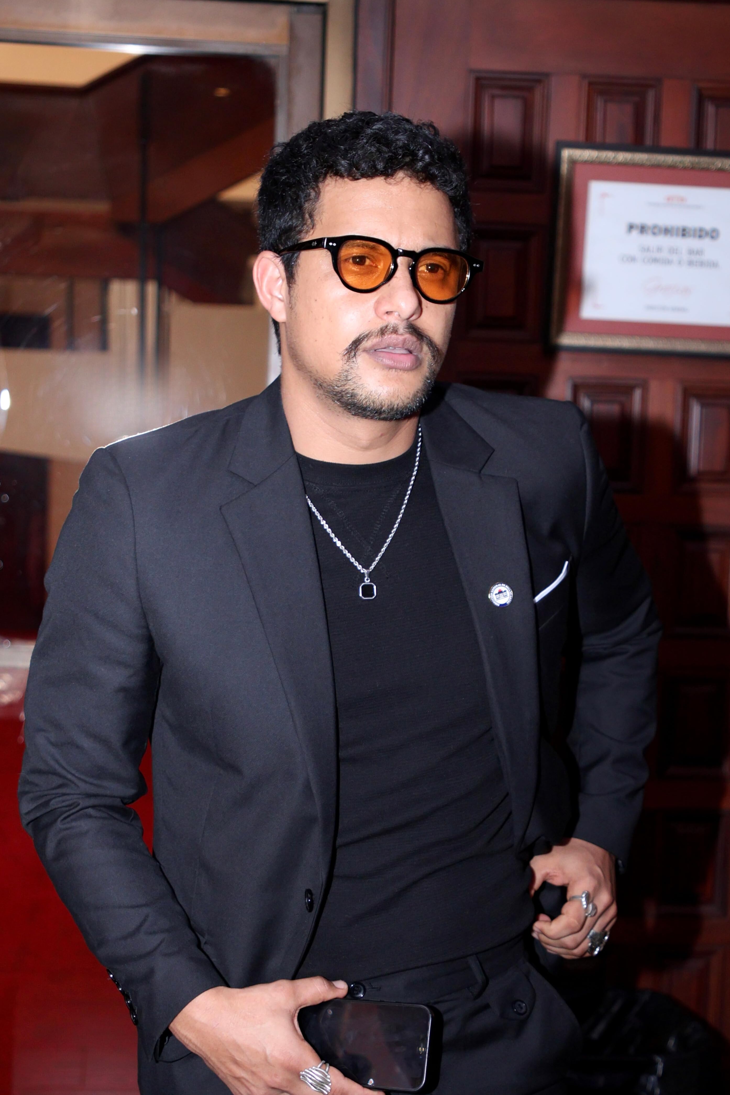 actor Raidher Díaz large photo