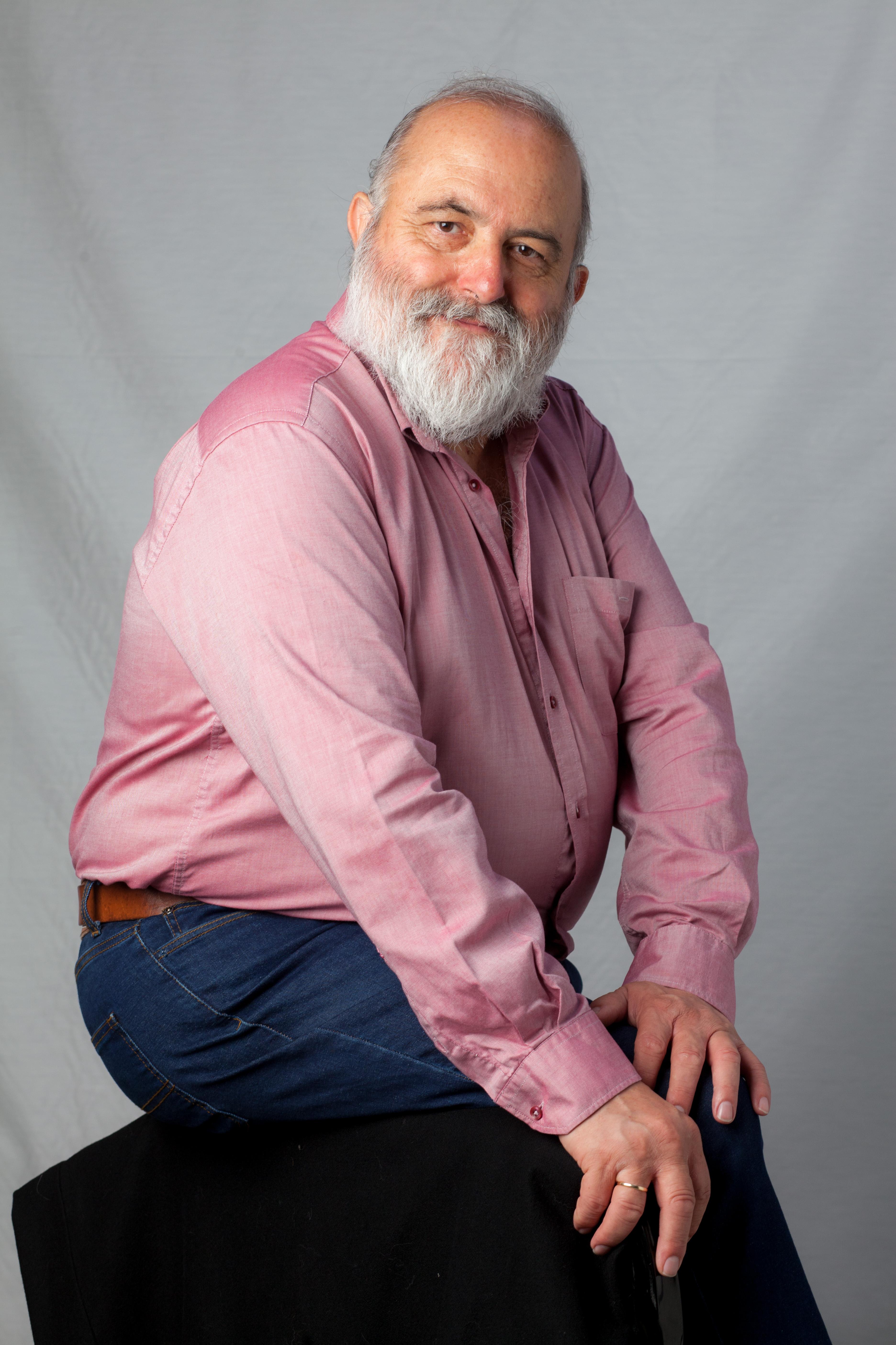 actor Peio Etxarri large photo