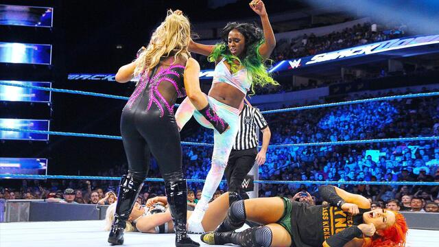 Becky Lynch & Naomi vs. Natalya & Alexa Bliss: SmackDown Live, Aug. 30, 2016