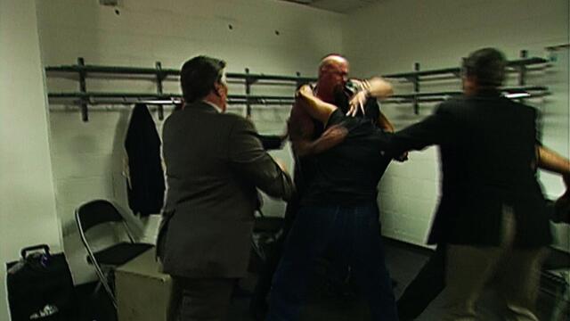 Los Boricuas mistake Skull for "Stone Cold" Steve Austin in backstage ambush: Royal Rumble 1998
