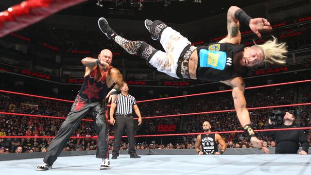 Enzo Amore vs. Luke Gallows: Raw, May 1, 2017 background
