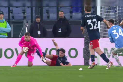 [Highlights] Great awareness! Vitinha makes a quick run and a diving header saved