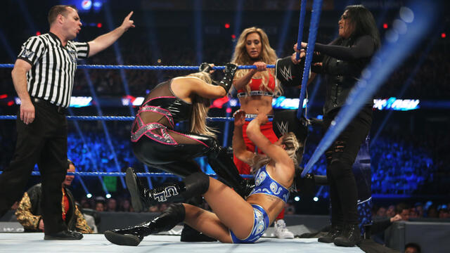 Six-Woman Tag Team Match: WWE Backlash 2017 (WWE Network Exclusive)