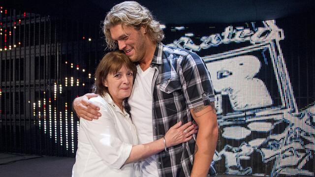 Edge's mom appears at Edge Appreciation Night