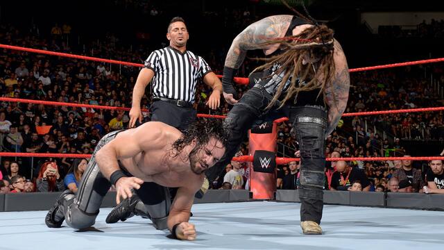 Seth Rollins vs. Bray Wyatt: Raw, May 15, 2017 background