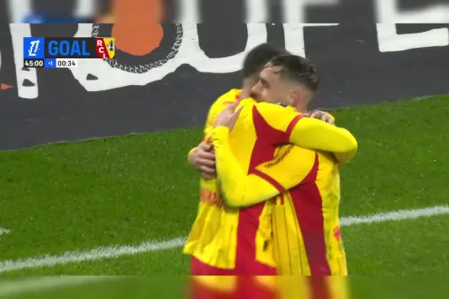 [Goal] Half-time buzzer beater! Udor's long curler finds the far post, Aguilar follows up with a side-footed finish