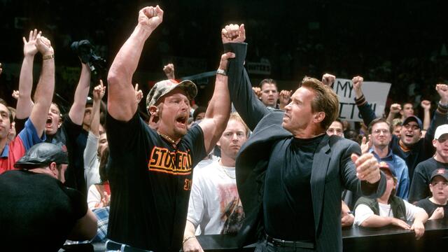 Arnold Schwarzenegger takes down Triple H: SmackDown, Nov. 11, 1999 background