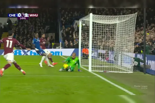 [Highlights] Bowen's clever through ball, Castellanos' late run and powerful shot saved