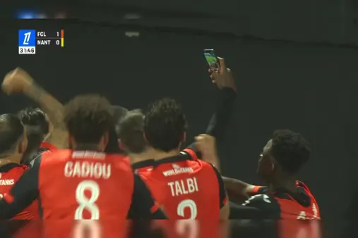 [Goal] Le Bris makes an overlapping cross, Bamba Dieng arrives in time to fire home and break the deadlock