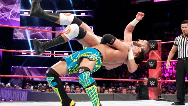 Akira Tozawa vs. Ariya Daivari: Raw, Aug. 7, 2017