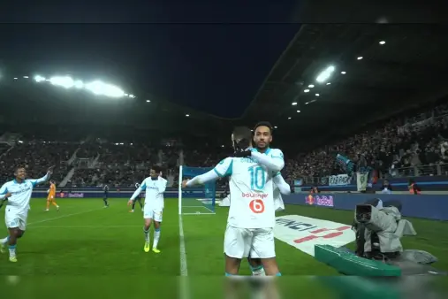 [Goal] Another one! Aubameyang scores an empty net with a tap-in at the far post