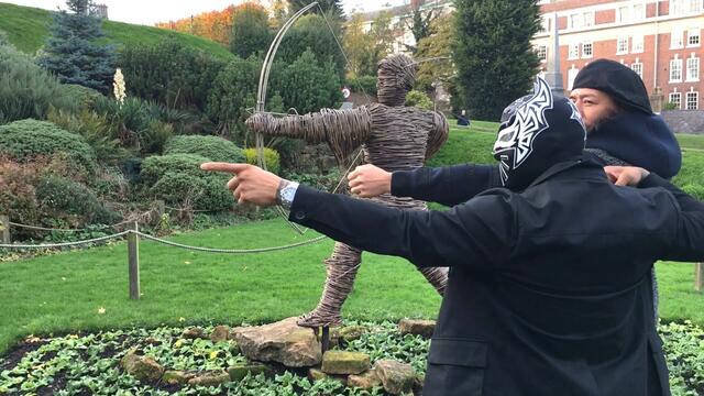 Shinsuke Nakamura, Sin Cara explore Nottingham, England backdrop