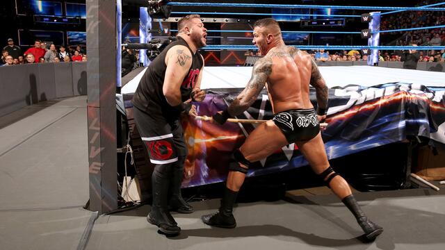 Randy Orton vs. Kevin Owens - No Disqualification Match: SmackDown LIVE, Nov. 28, 2017