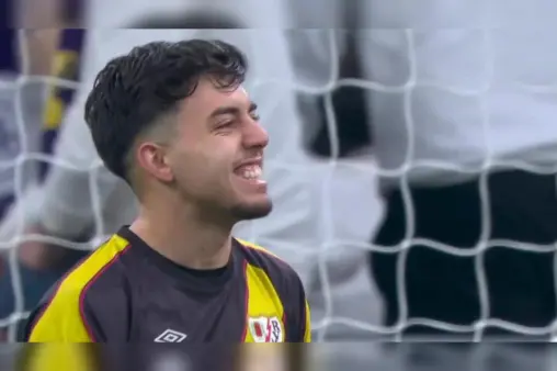 [Highlights] Like a hot knife through butter! Ilias cuts into the box and fires a low shot just wide