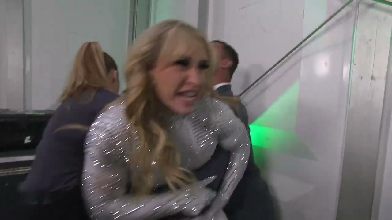 Backstage Explodes as Jade Cargill and Jordynne Grace Brawl | SmackDown Jan 30, 2026