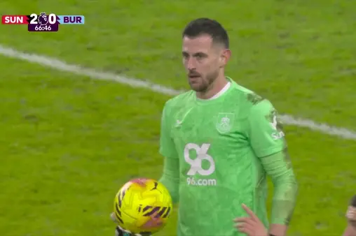 [Highlights] Almost a conflict! Hume and Dubravka push each other in the penalty area