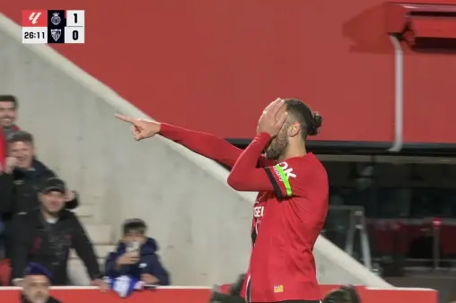 [Goal] Billičić fouled by Ángel in the box after a cutback, Muriqui converts the penalty