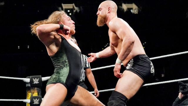 Pete Dunne vs. Zack Gibson - WWE U.K. Championship Match: WWE NXT, Aug. 22, 2018 background