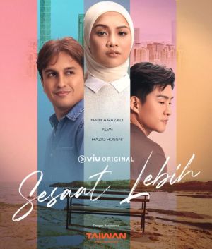 Sesaat Lebih