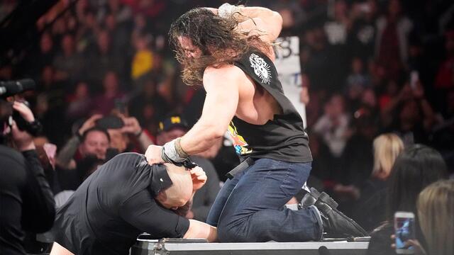 Elias tells Baron Corbin his time is up: Raw, Dec. 31, 2018 background