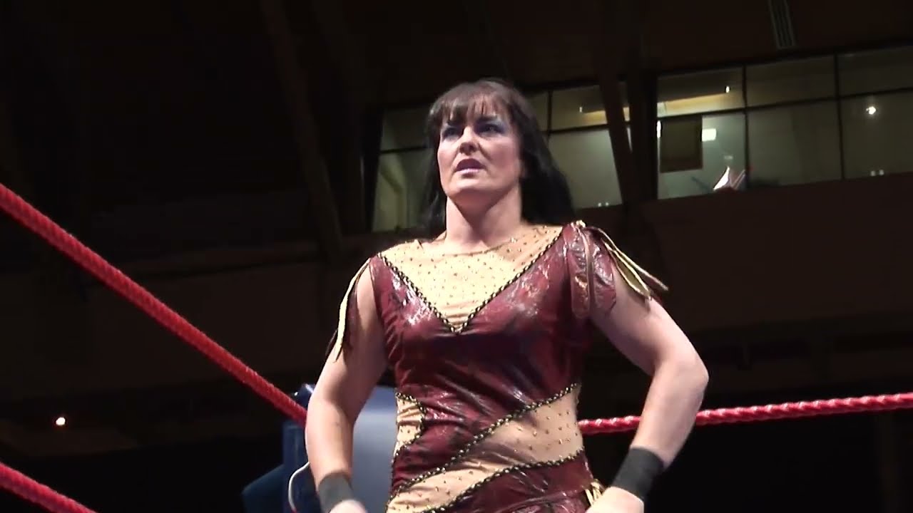 Pippa L'Vinn Vs Shelby Beach/Sensational Shelly | Classic British Women's Wrestling - RARE Footage
