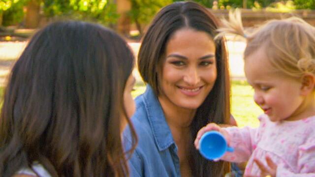 Nikki returns to Napa for the first time since her breakup: Total Bellas Preview Clip, Season 4 Finale