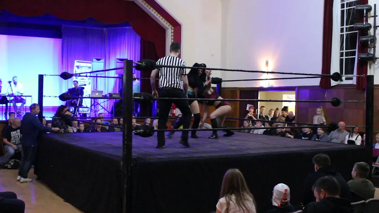 Lana Austin Vs Mel Price | British Women's Wrestling