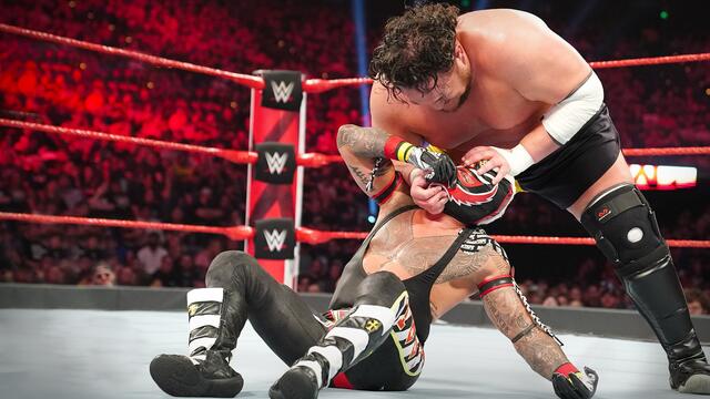 Rey Mysterio vs. Samoa Joe: Raw, April 29, 2019 background