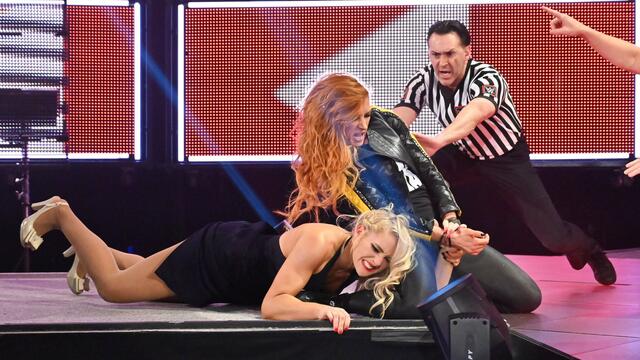 Lacey Evans incurs the wrath of Becky Lynch: Raw, April 8, 2019 background