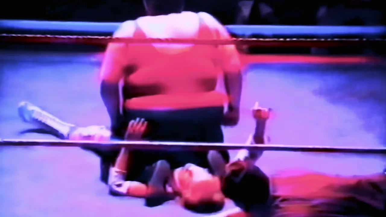 Klondyke Kate Vs Julie Starr | Classic British Women's Wrestling | HD restored