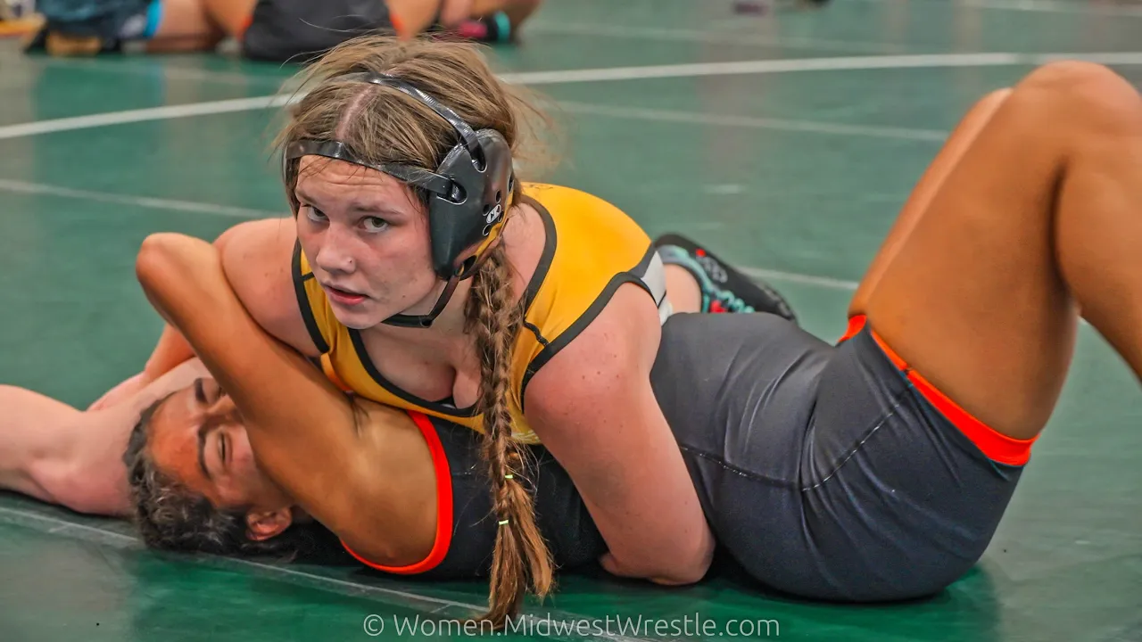 145 – Samantha Greisen {G} of Illinois CornStars vs. Addison Flores {R} of Warrior RTC IN