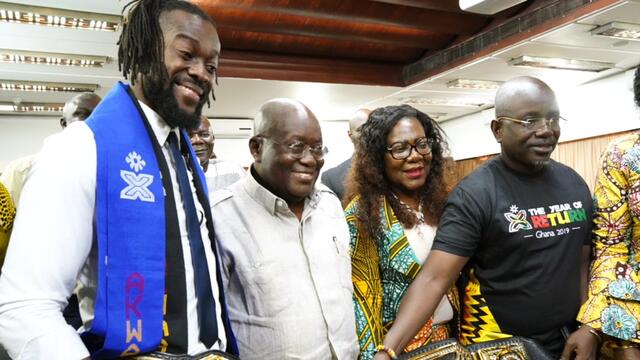 Kofi meets the esteemed President of Ghana: Kofi Kingston's Ghana Homecoming background