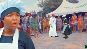HOW THE CROWN PRINCE PASSED OVER THE BEAUTIFUL MAIDENS IN THE KINGDOM TO EMBRACED A COMMON ORDINARY
