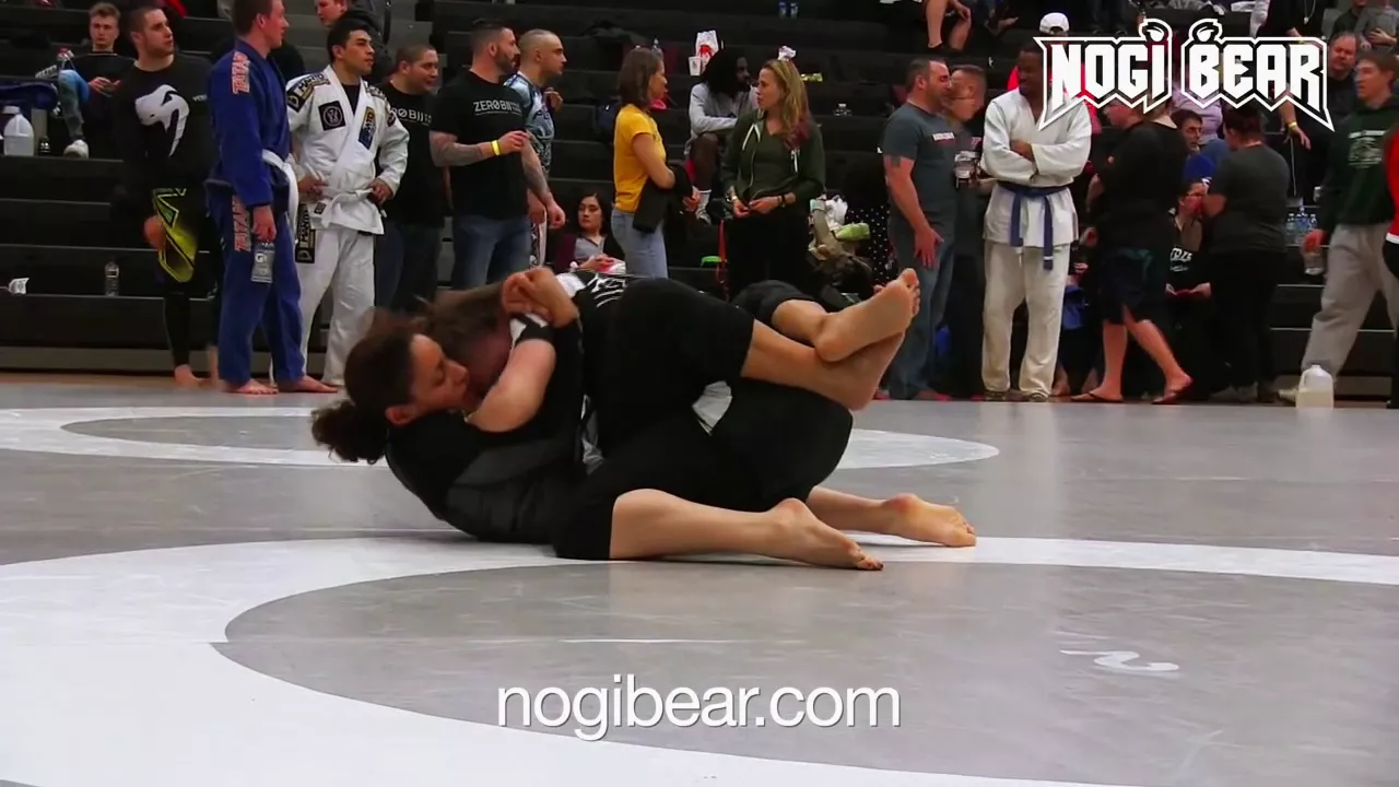GIRLS GRAPPLING: Victoria Villain vs Stephanie Irizarry Female REMASTERED Classic No-Gi Submission background