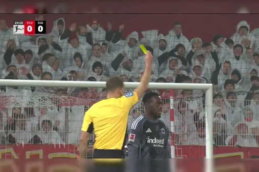 [Highlights] Regret after messing around! Kalimuendo collides with goalkeeper, scores after whistle and gets yellow card