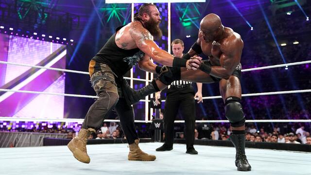 Lashley drops Strowman with a Running Powerslam: WWE Super ShowDown 2019 background