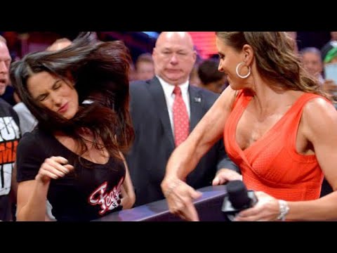 WWE Women’s- Slaps background