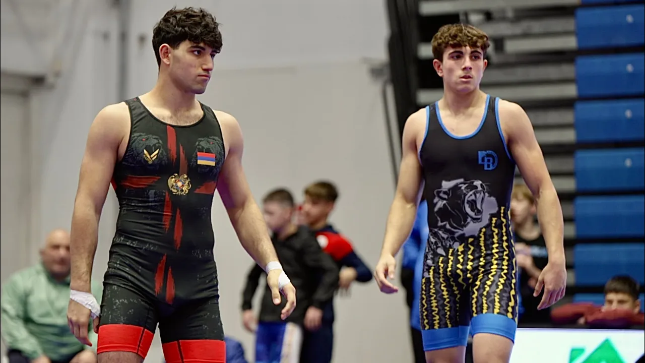 U17 Aram Sargsyan (ARM) vs Alessio Arancio (ITA) 71kg. Greco-roman boys youth wrestling tournament.