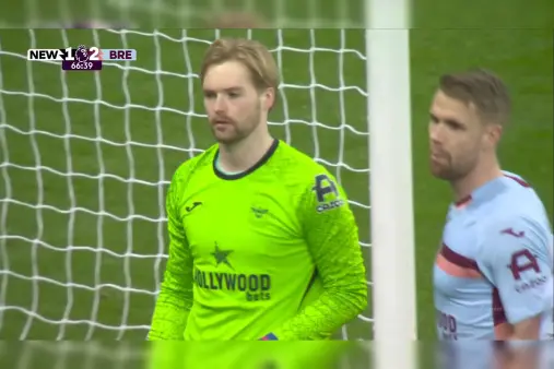 [Highlights] Goal-scoring center-back! Malik Chaw's long-range blast from outside the box saved by a brilliant goalkeeping effort