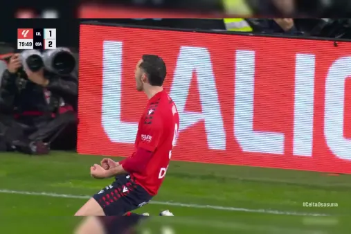 [Goal] Catena's header flick-on, Raúl García scores as substitute to take the lead again