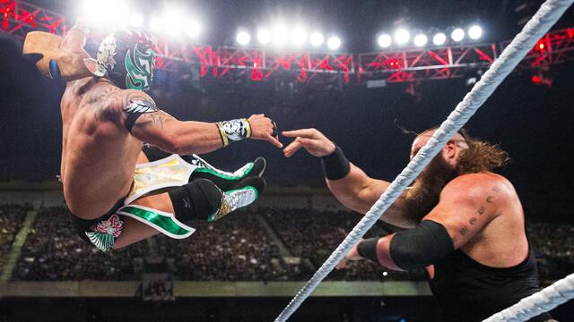 WWE Royal Rumble 2020 streams live this Sunday on WWE Network background