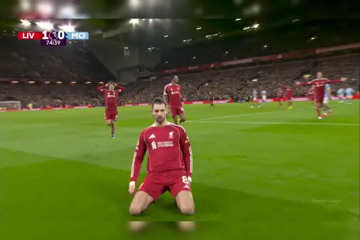 [Goal] Like a shooting star! Szoboszlai's sensational dipping free kick beats Donnarumma