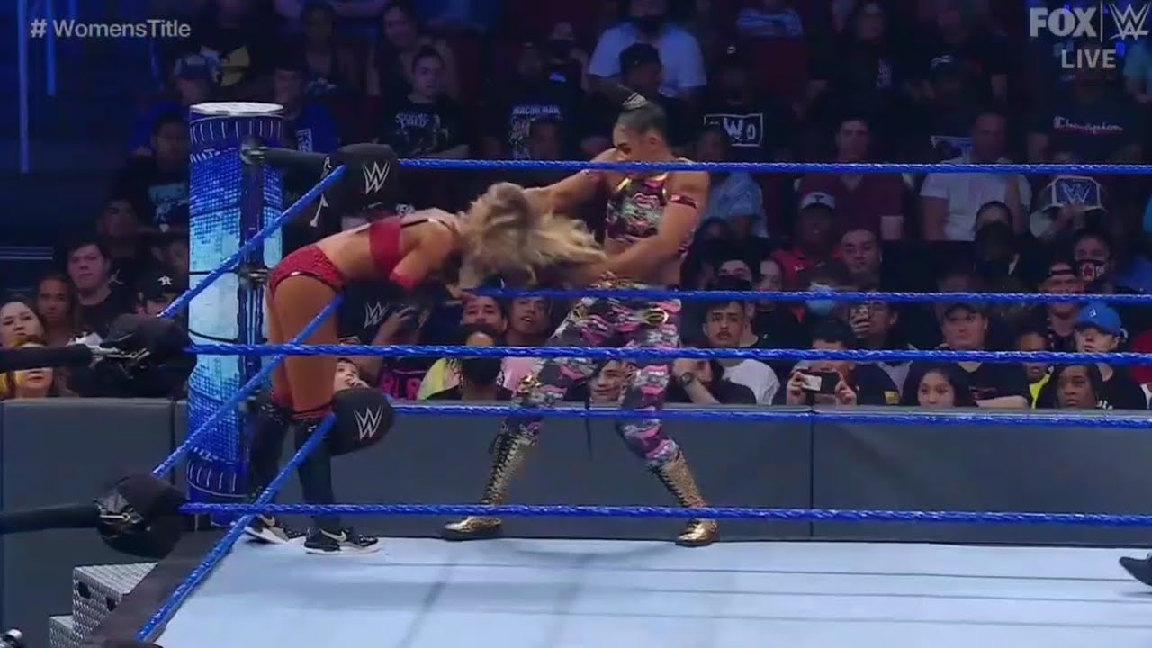 SmackDown Women's Championship Match Bianca Belair V.S Carmella 1/2 background