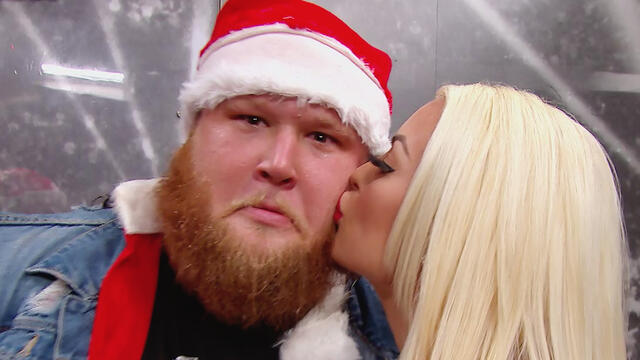 Mandy Rose gifts Otis a Christmas kiss: SmackDown, Dec. 20, 2019