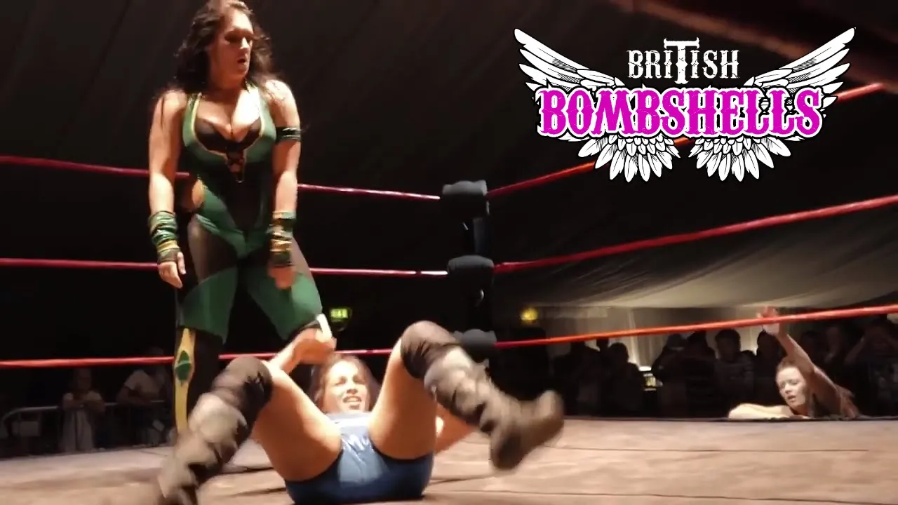 Danni Hunter V Violet O'Hara V Lana Austin UKWE LeedsSlam Highlights background
