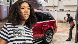 How The Rich Daughter Of A Billionaire Fell Head Over Heels For An Ordinary Gateman