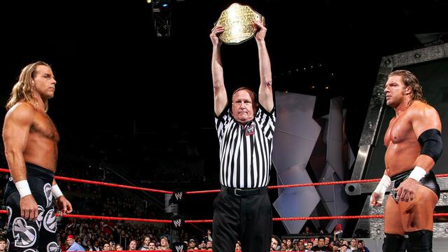 HBK & Ciampa analyze a classic Triple H match: WWE Playback background